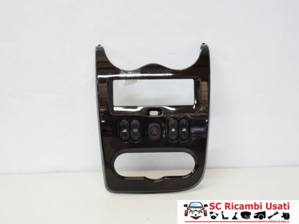 Pulsantiera Alzavetro Dacia Duster 8200602227 682603302R