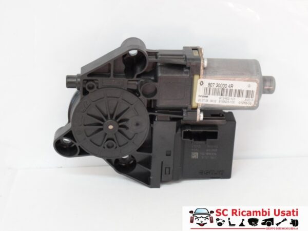 Alzavetro Anteriore Destro Renault Megane 3 807300004R