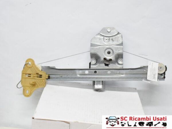 Alzavetro Posteriore Destro Renault Clio 4 827008880R