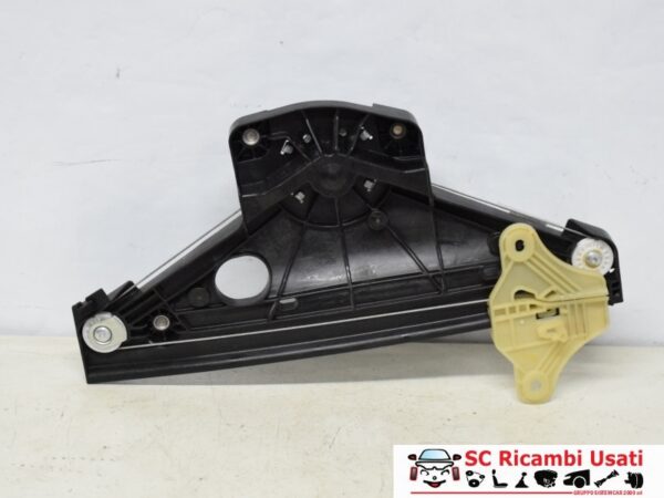 Alzavetro Posteriore Destro Renault Clio 5 827204807R