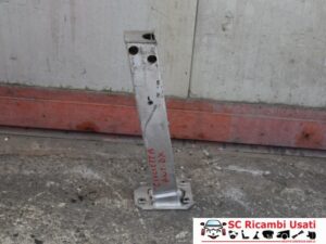 Puntone Anteriore Destro Alfa Romeo Giulietta 51811229