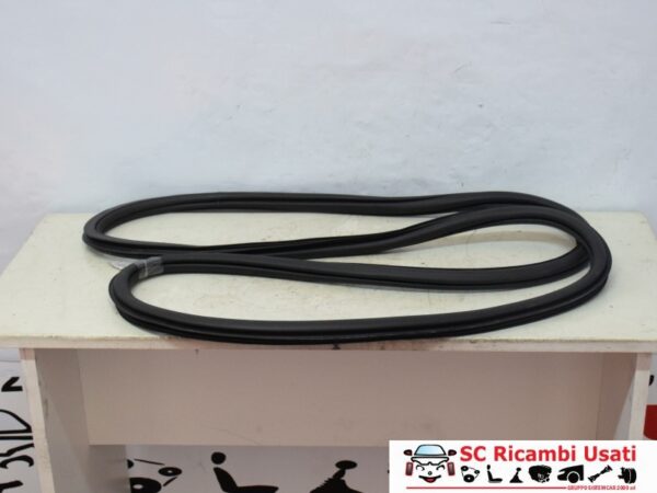 Guarnizione Porta Anteriore Audi Q2 81A831721B