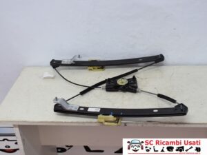 Alzavetro Anteriore Destro Audi Q2 81A837462