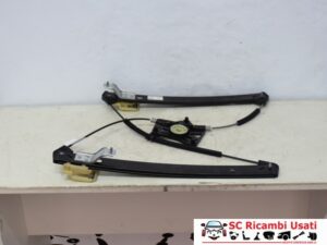 Alzavetro Anteriore Sinistro Audi Q2 81A837461