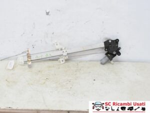 Alzavetro Anteriore Destro Suzuki Baleno 8343076M00