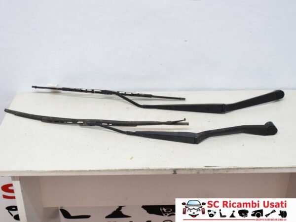 Bracci Tergicristallo Toyota Rav4 8521142090 8522142090