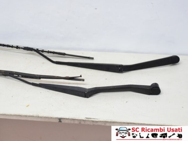 Bracci Tergicristallo Toyota Rav4 8521142090 8522142090