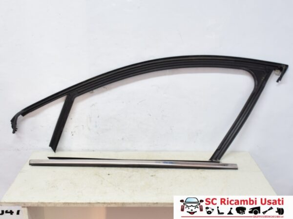 Guarnizione Portiera Anteriore Dx Opel Corsa F 9823226580