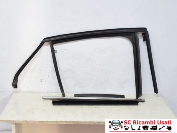 Guarnizione Porta Posteriore Destra Opel Corsa F 9823226380