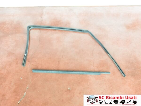 Guarnizione Porta Anteriore Destra Peugeot 207 9685904280