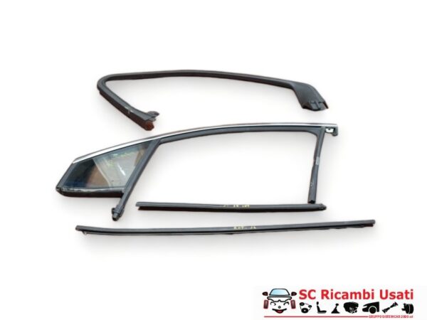 Guarnizione Porta Anteriore Sx Opel Crossland X 39125416