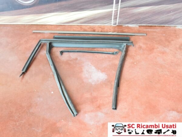 Guarnizione Posteriore Destra Renault Clio 4 Sw