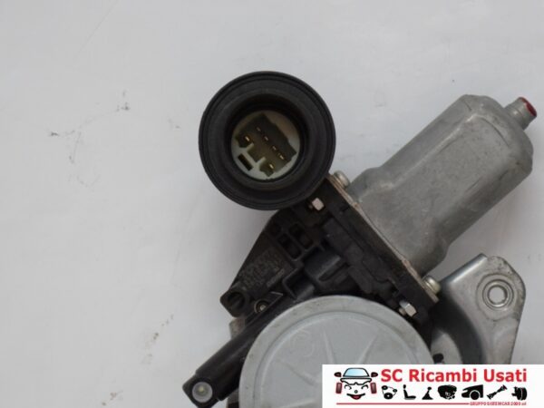 Alzavetro Anteriore Destro Toyota Rav 4 8271035180