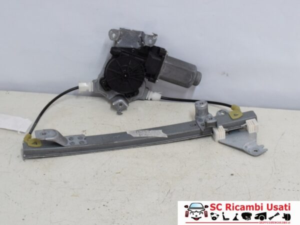 Alzavetro Posteriore Destro Nissan Qashqai J10 402190A