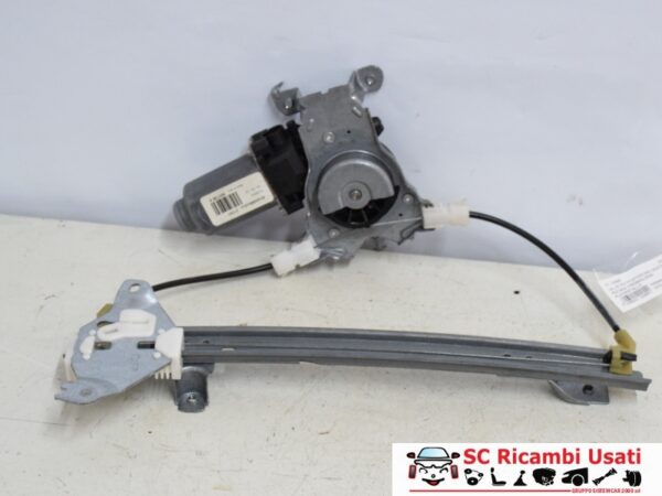 Alzavetro Posteriore Destro Nissan Qashqai J10 402190A