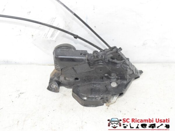 Serratura Anteriore Destra Toyota Yaris 690300D140