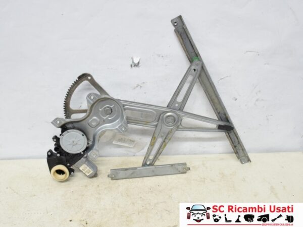 Alzavetro Anteriore Sinistro Toyota Yaris 857020F010