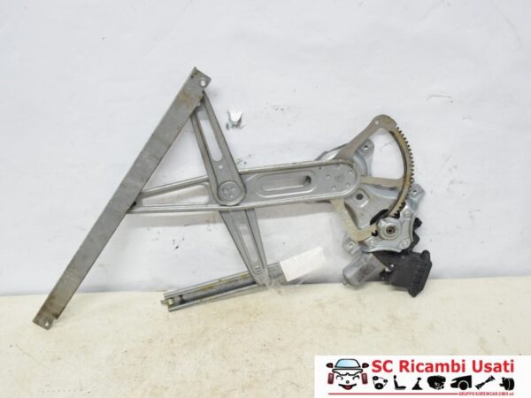 Alzavetro Anteriore Sinistro Toyota Yaris 857020F010