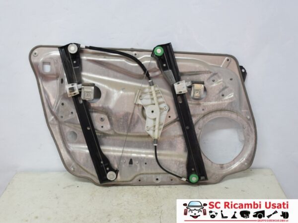 Alzavetro Anteriore Destro Mercedes Classe C W204 A2048204102