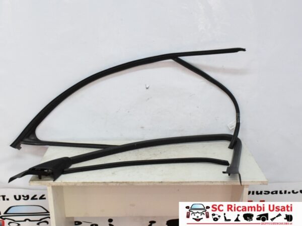 Guarnizione Guida Vetro Porta Ant Dx Audi A4 B8 8K0837440G