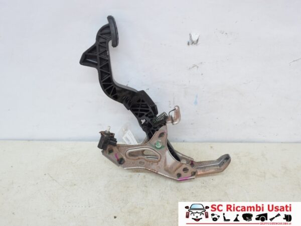 Pedale Frizione Toyota Yaris 313110D030